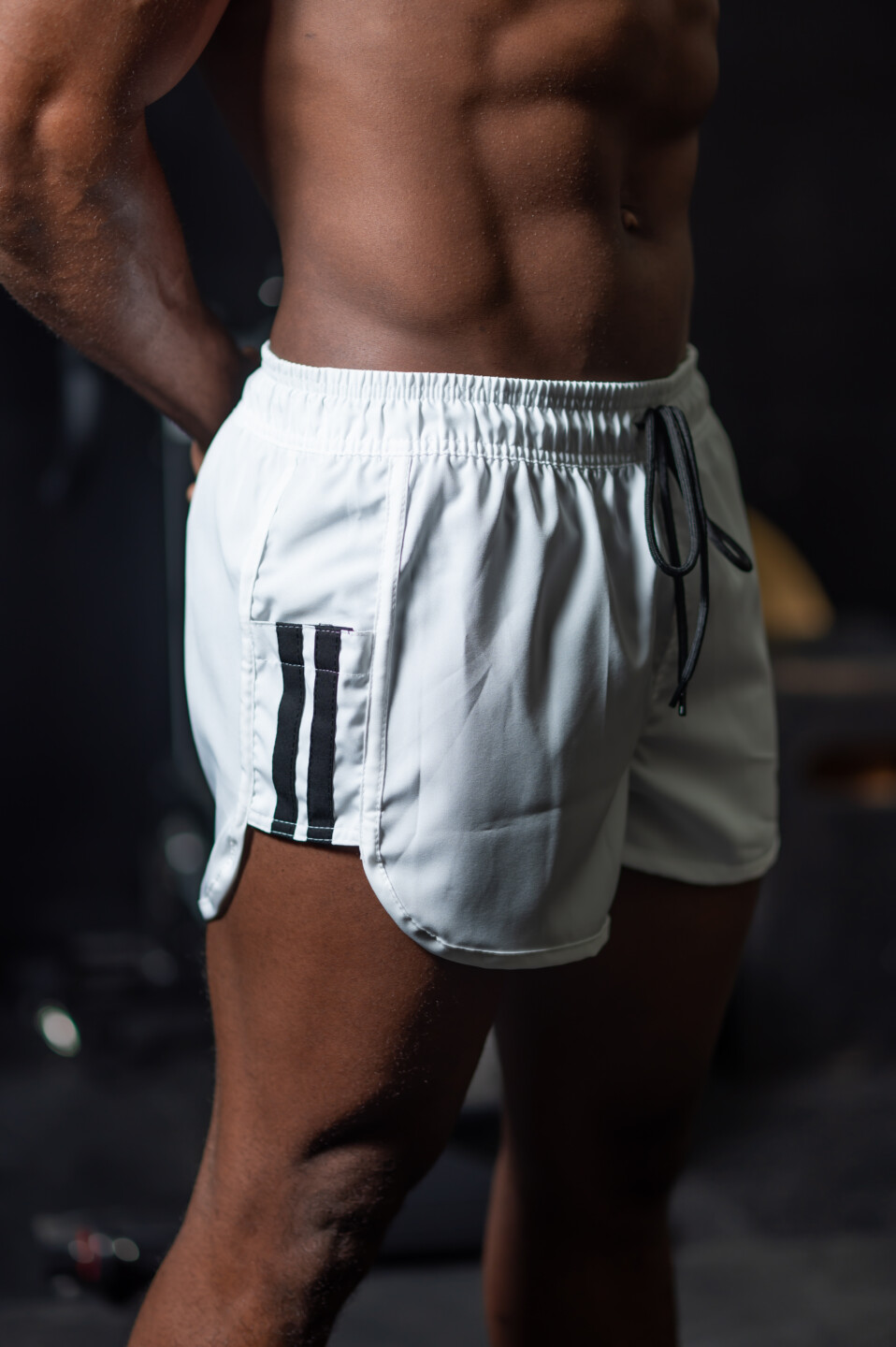 Short Run Branco c/ Listras Pretas